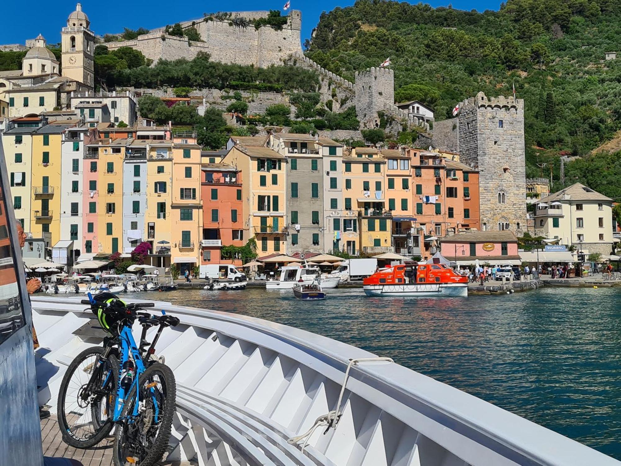 Vicolo Apartment, Pedestrian Centre, 2Bdr, 2,5 Bth, Aircondo, Private Parking, Easy To Train And Ferries, City Life La Spezia Zewnętrze zdjęcie